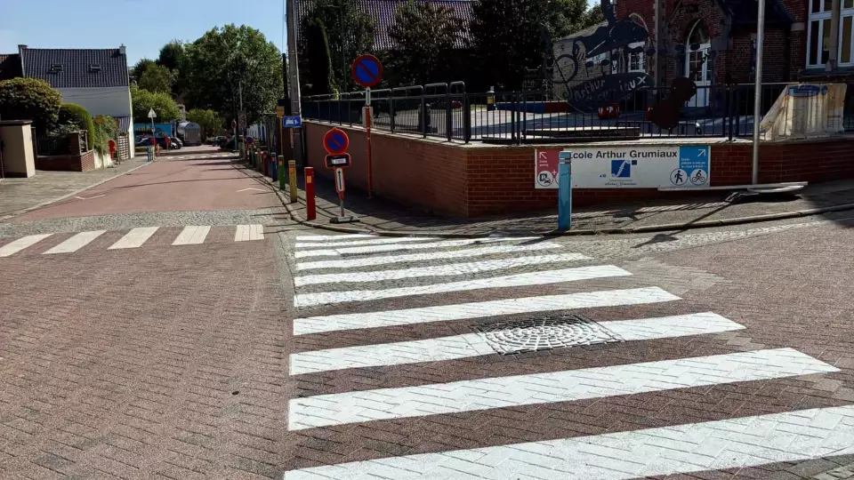 Des marquages routiers remis en couleur pour améliorer la sécurité
