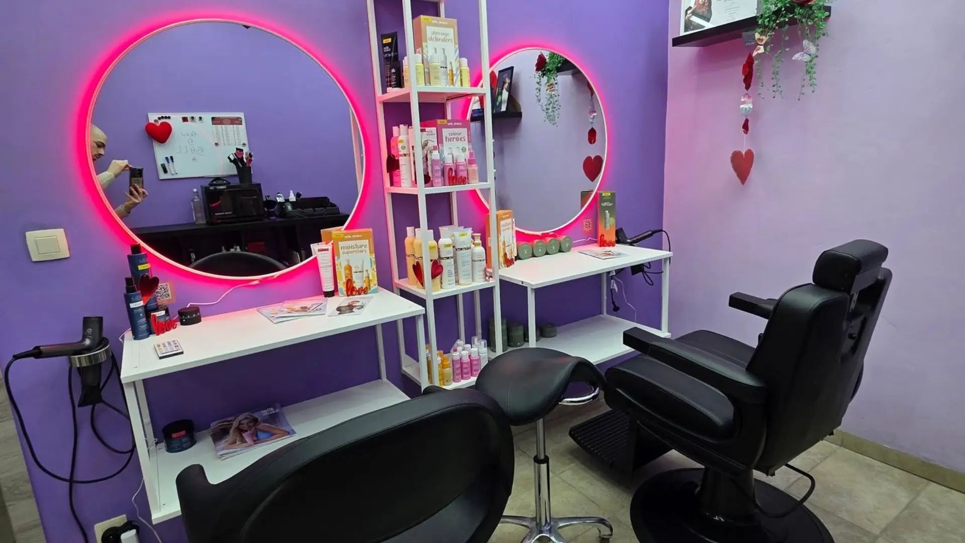 D'Jo coiffure recherche un modèle pour une formation en lissage Evan Care