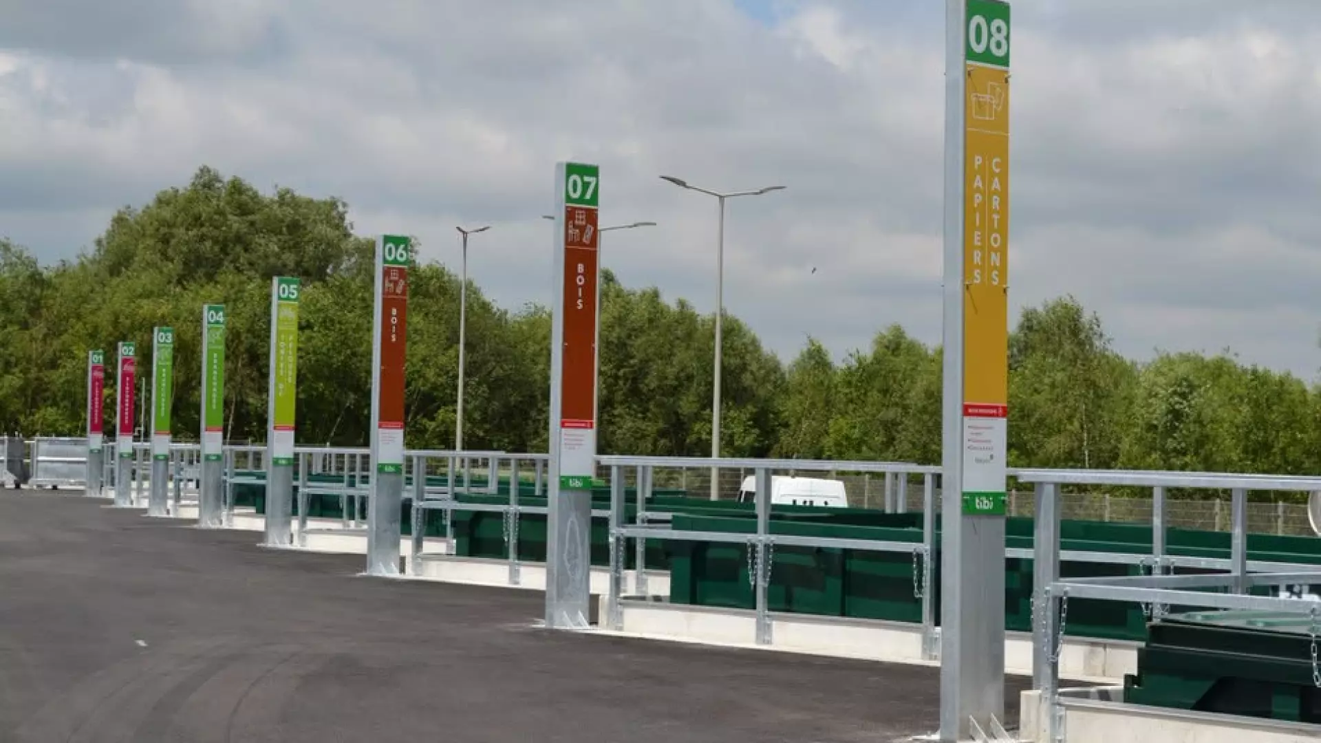 Le projet de fermeture du recyparc des Bons Villers suscite une opposition politique locale